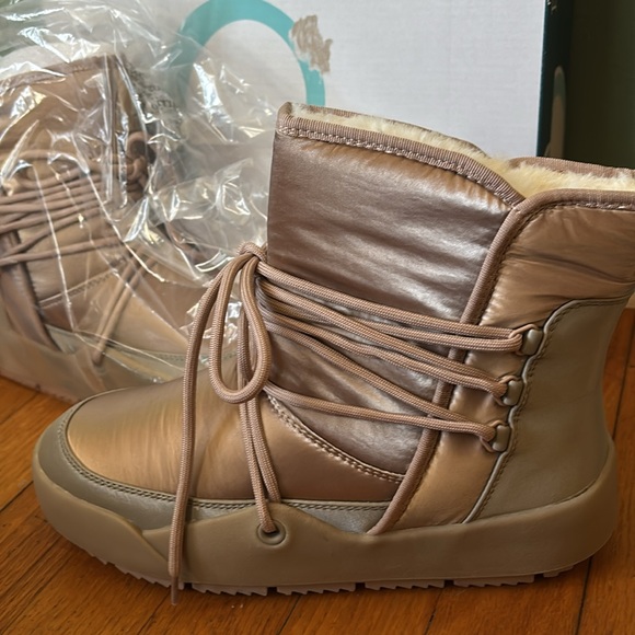 New women Sz 8M blush Baretraps metallic strings round toes cute casual booties - Picture 4 of 11